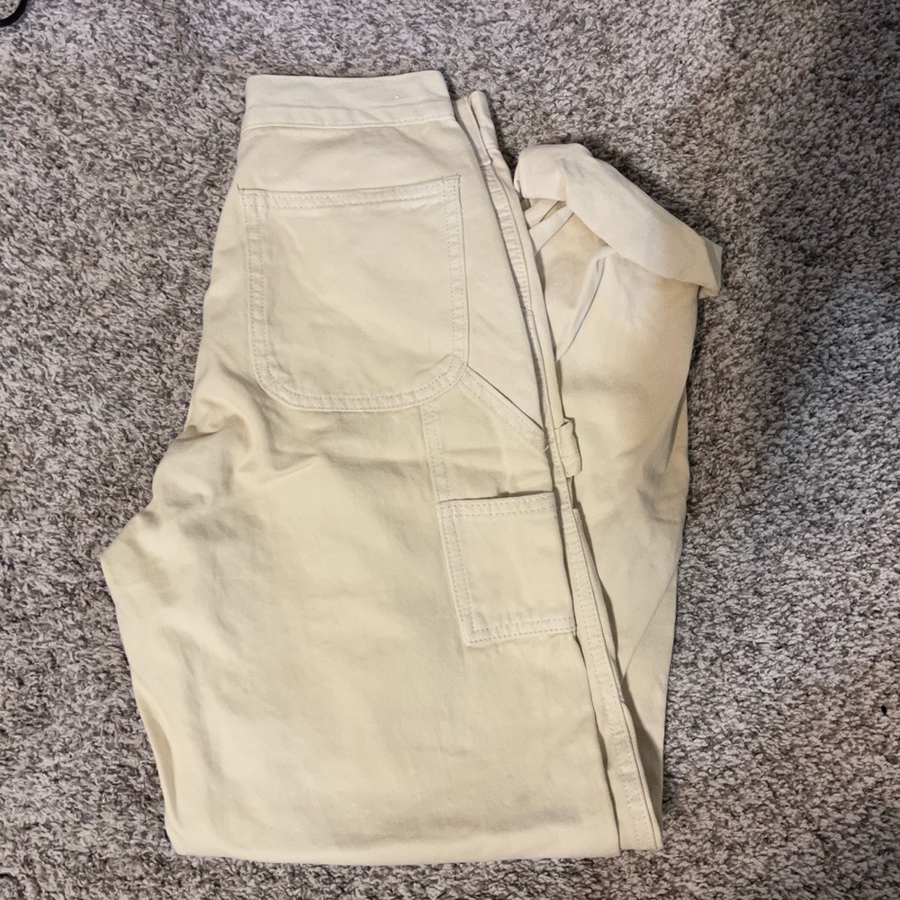 Brandy Melville tan cargo pants | small